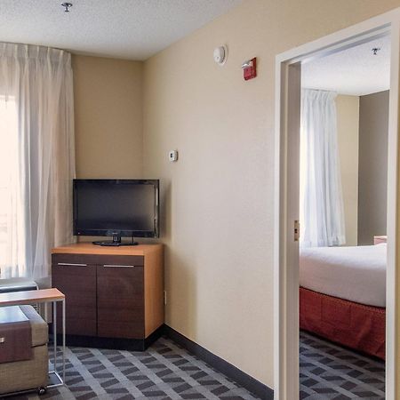 Towneplace Suites By Marriott Lafayette Bagian luar foto
